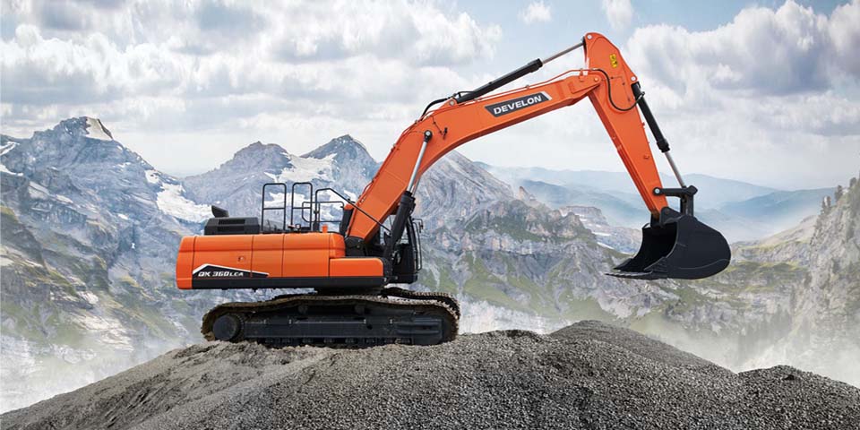 HD현대인프라코어가 에티오피아에서 수주한 36톤급 대형굴착기