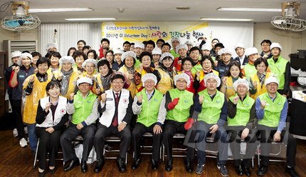 “韩国泡菜传递着我们对贫困家庭儿童的关爱”