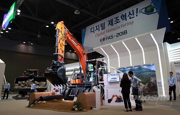 Doosan Infracore首度公开挖掘机用智能解决方案——“斗山机械指导”