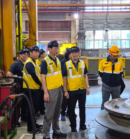 On August 10, HD Hyundai’s construction equipment division conducted a "Special Inspection for the Prevention of Serious Workplace Accidents" across eight campuses nationwide, including Ulsan, Incheon, Gunsan, Yongin, Ansan, Eumseong, and Boryeong.