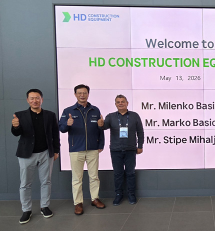 From May 12 to 16, HD Construction Equipment hosted executives from Lager Group, a key European dealer, for facility tours and business meetings in South Korea.